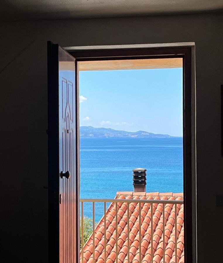 Isola Rossa Appartamenti Superior Екстериор снимка