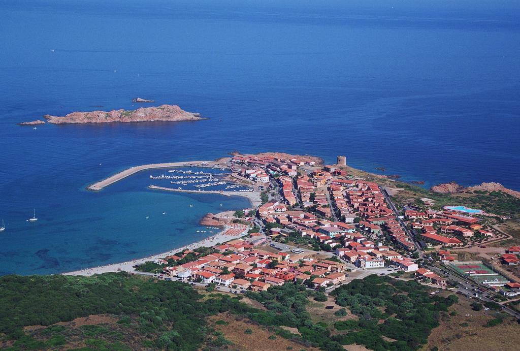 Isola Rossa Appartamenti Superior Екстериор снимка