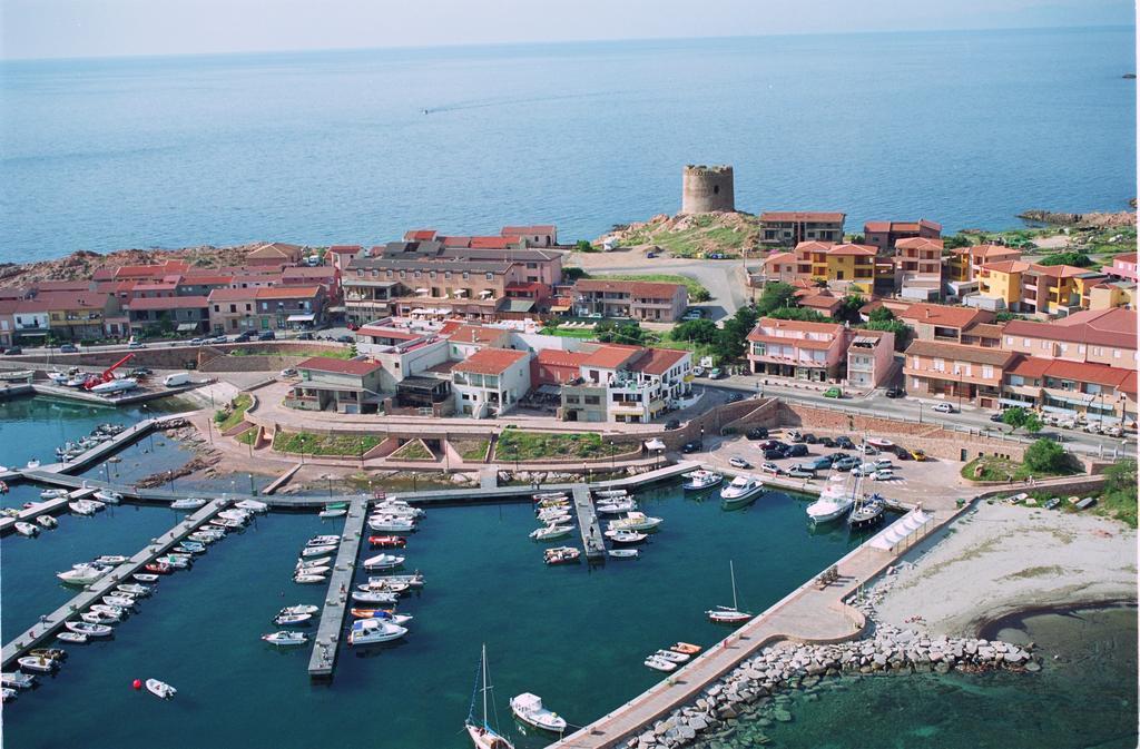 Isola Rossa Appartamenti Superior Екстериор снимка